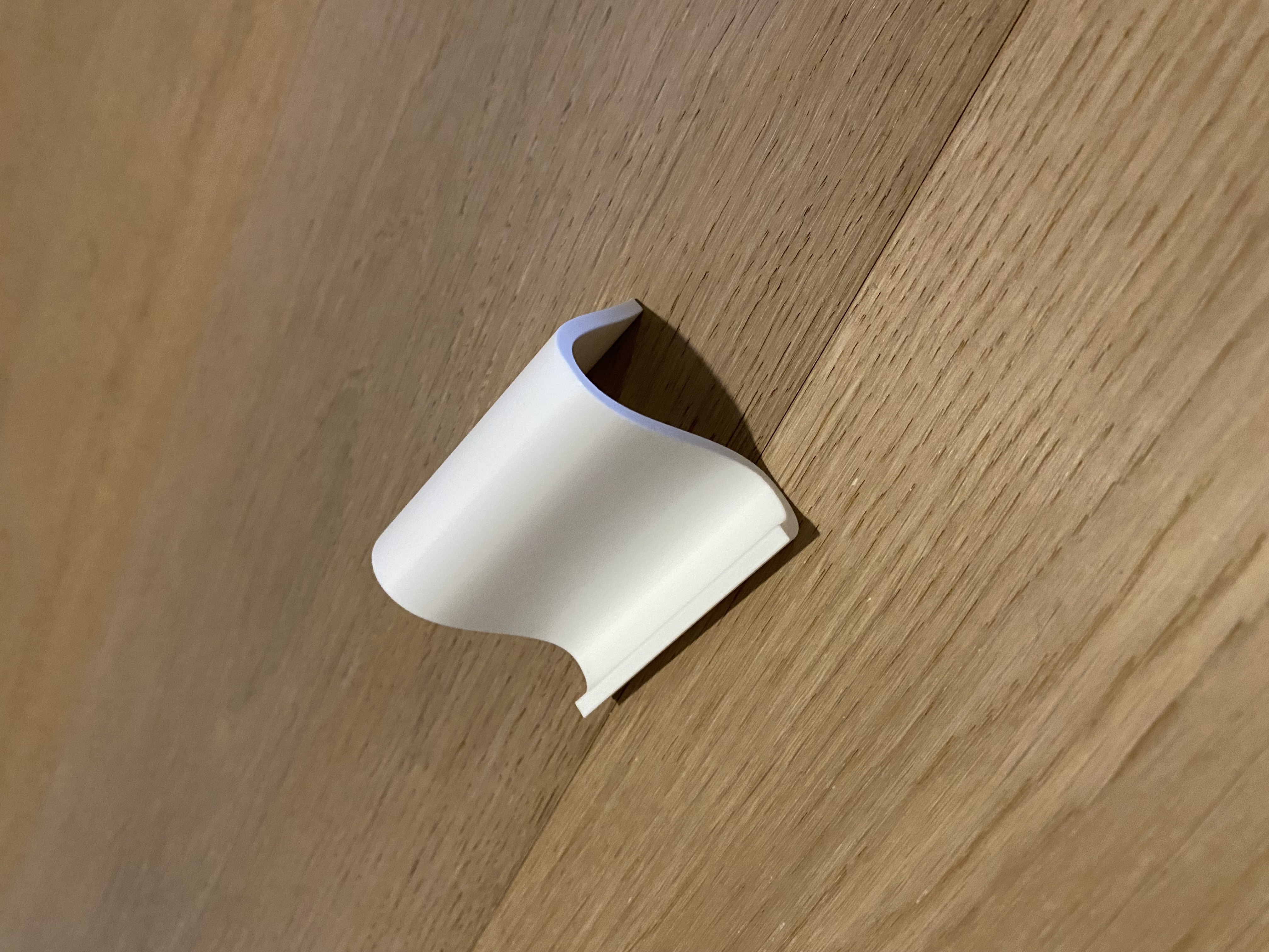 Minimalistische Handyhalzerung, Bild 1 von 4